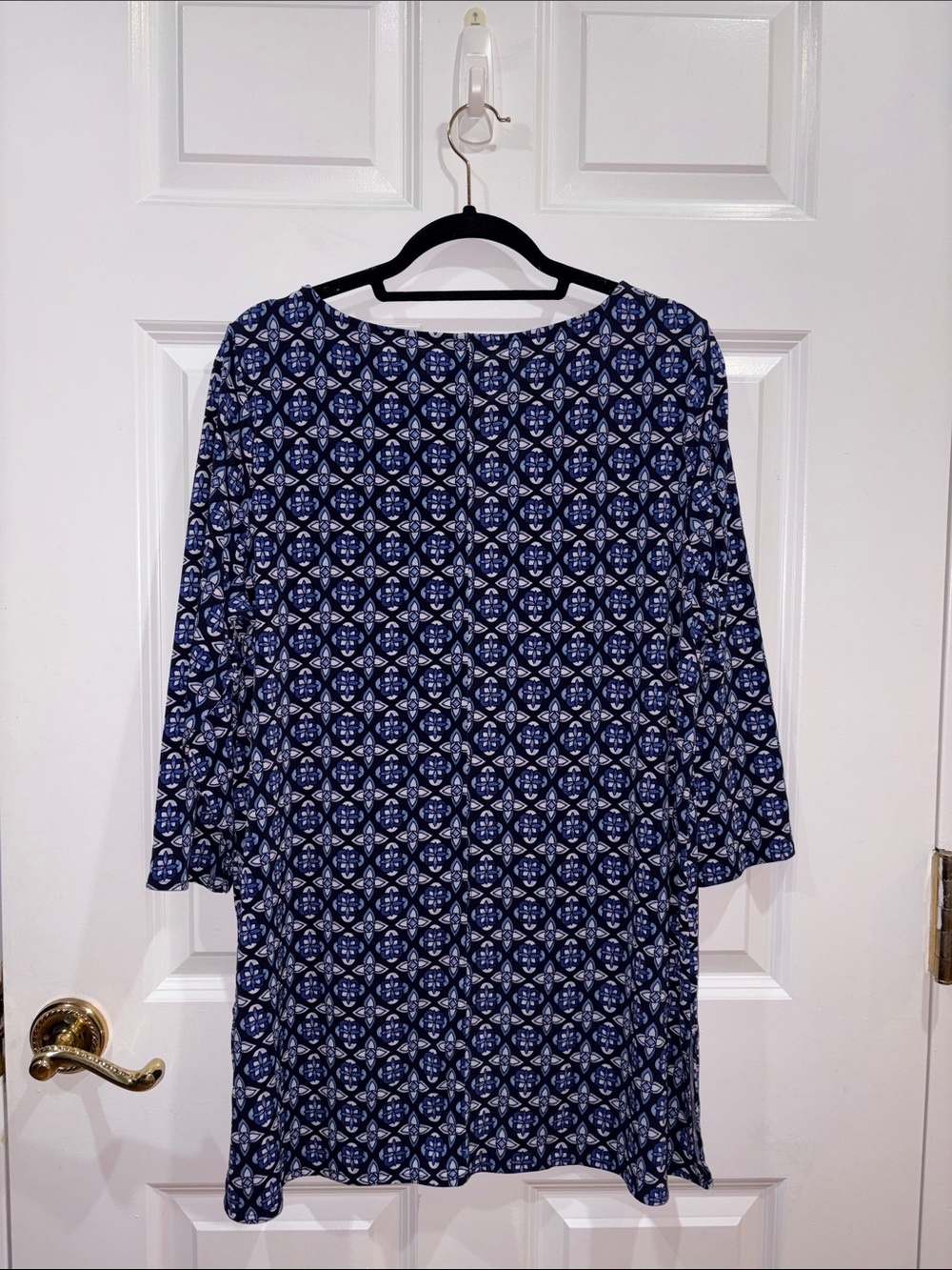 🏡 JM Collection Geometric Pattern 3/4 Sleeve Blouse - Blue & White - Size L - Picture 10 of 10